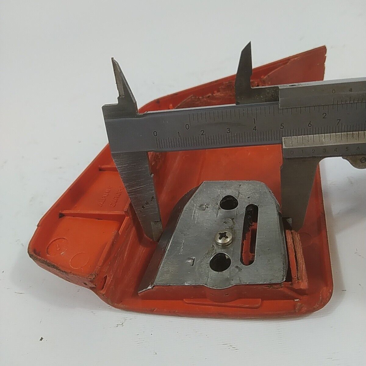 Ricambio per motosega CASTOR ALPINA 450 COPERCHIO copri FRIZIONE catena usato