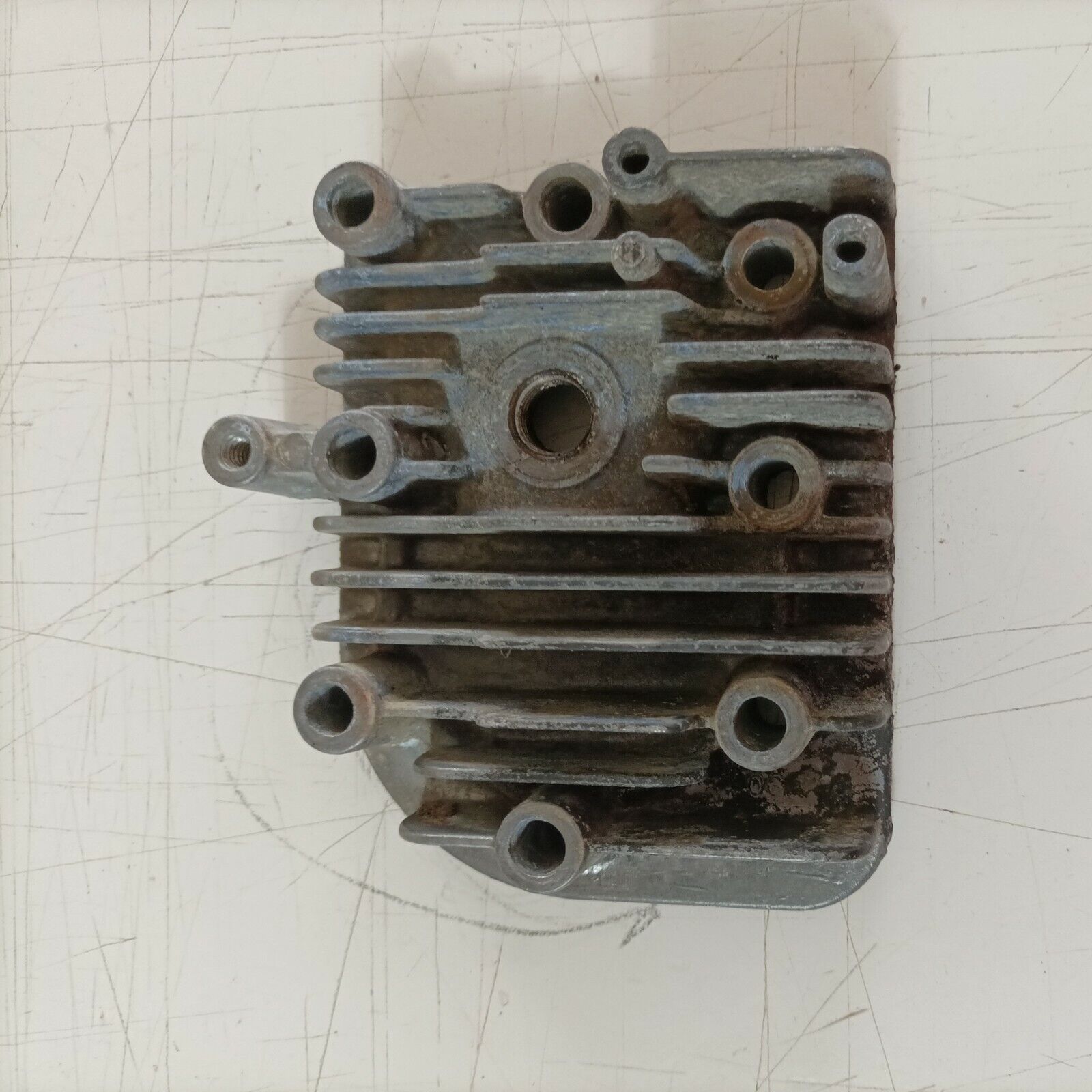 TESTATA CILINDRO PER BRIGGS & STRATTON XC 09d02 2954 b1 06112921 ricambi usati