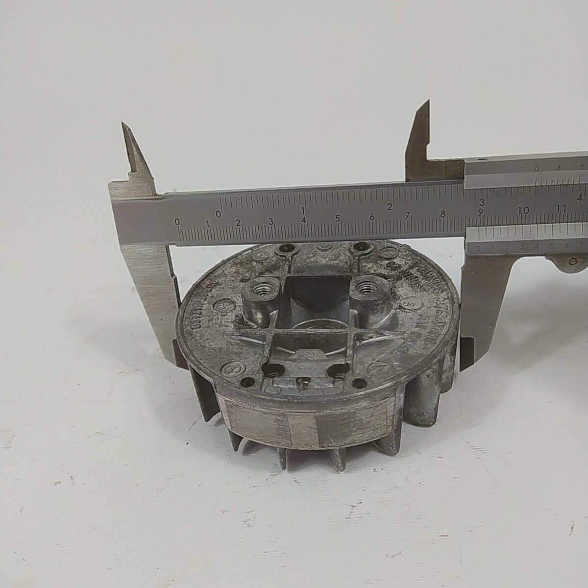 Ricambio per decespugliatore EFCO 8250 VOLANO MAGNETICO DI AVVIAMENTO usato