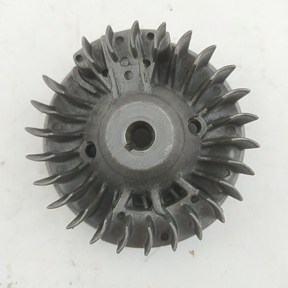 Ricambi DECESPUGLIATORE ALPINA star 41 F VOLANO magnetico di  avviamento usato