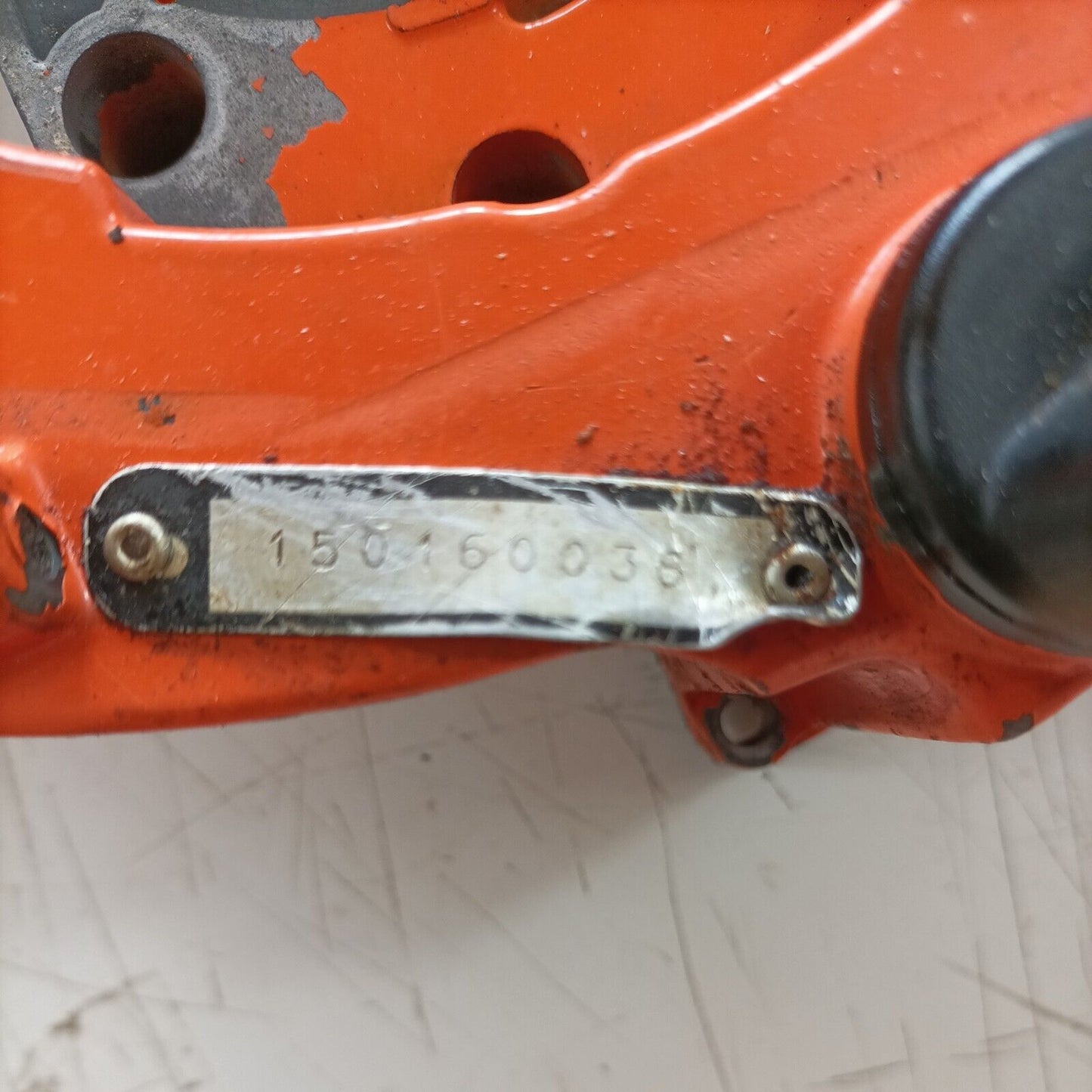 MOTOSEGA OLEOMAC OM 251 MANIGLIA IMPUGNATURA MANICO SUPERIORE ricambi usati