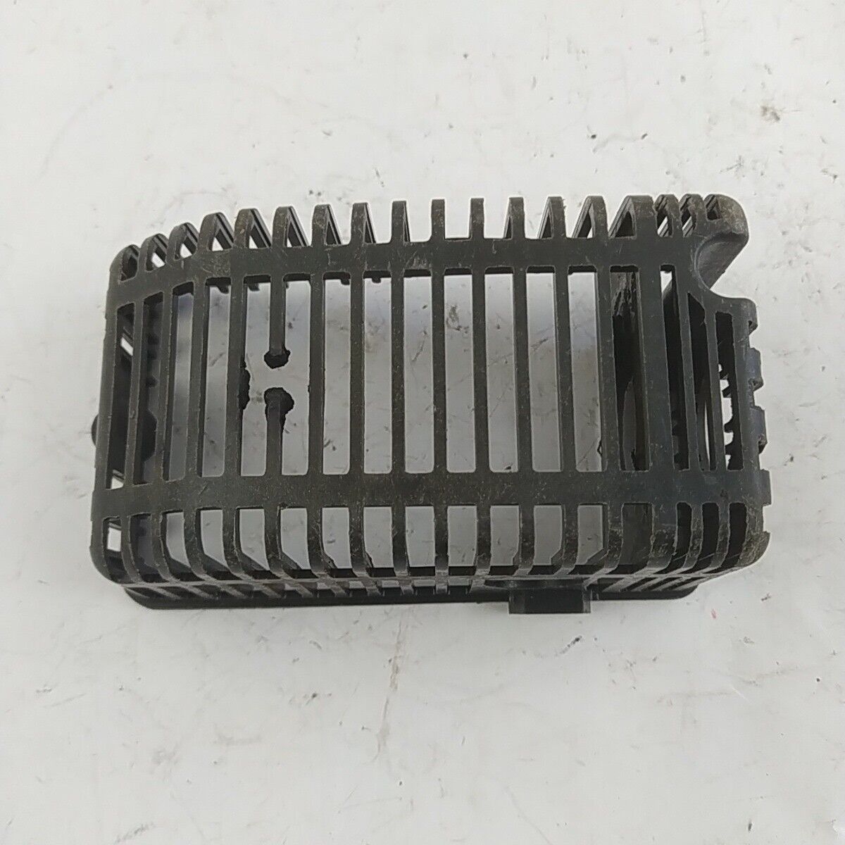 Ricambio COPERCHIO MARMITTA usato per decespugliatore Komatsu ZENOAH G4K