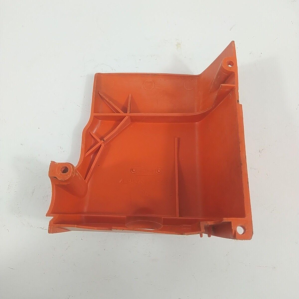 Ricambio per motosega CASTOR ALPINA 450 COPERCHIO MOTORE copri cilindro usato