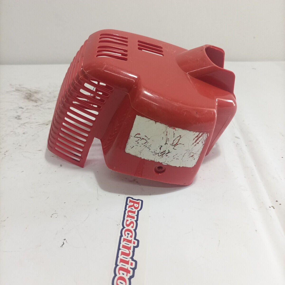 Ricambio COPERCHIO COPRI MOTORE Usato per decespugliatore SANDRIGARDEN GBL 26 