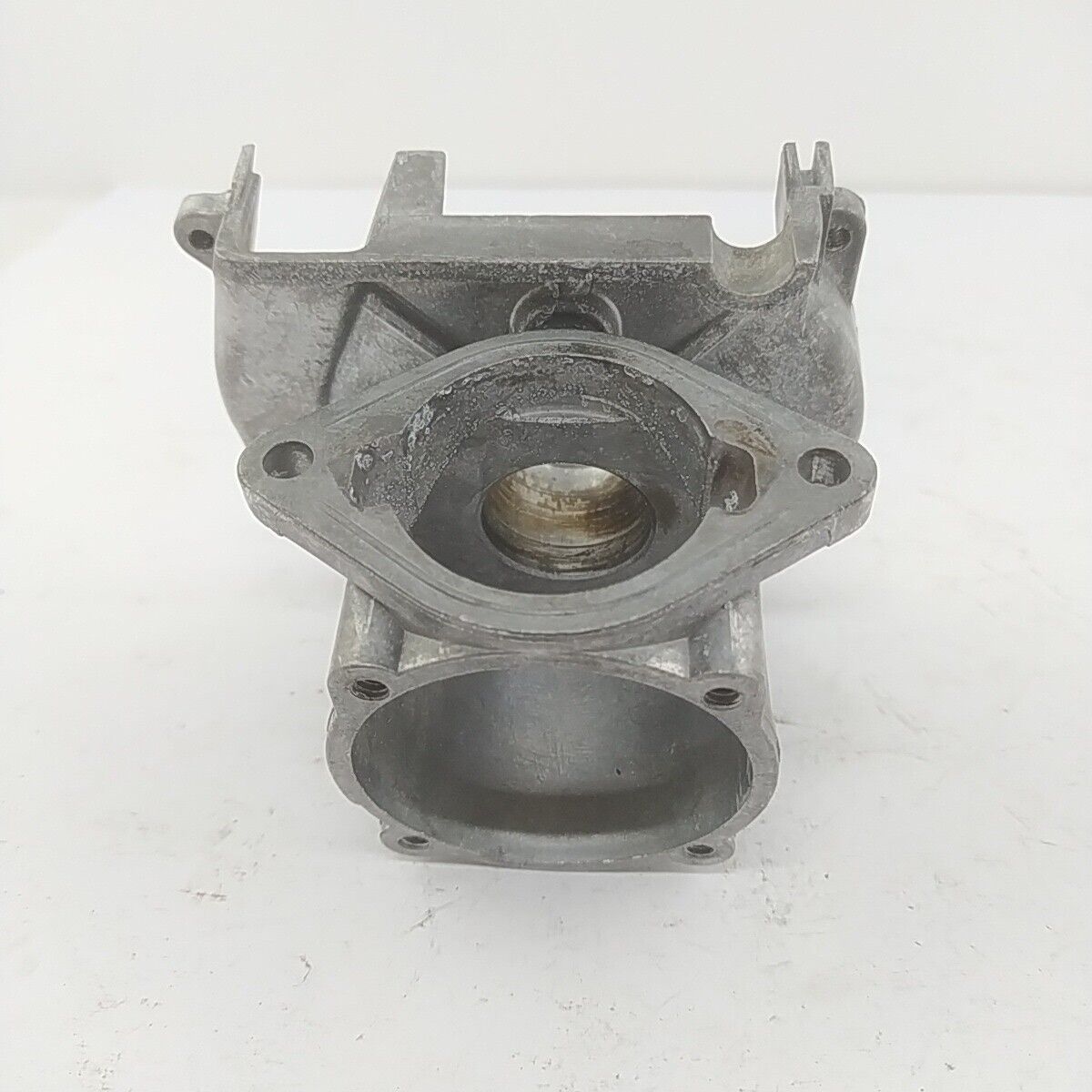 Ricambio usato CARTER BASAMENTO MOTORE cilindro per decespugliatore STIHL FS 44