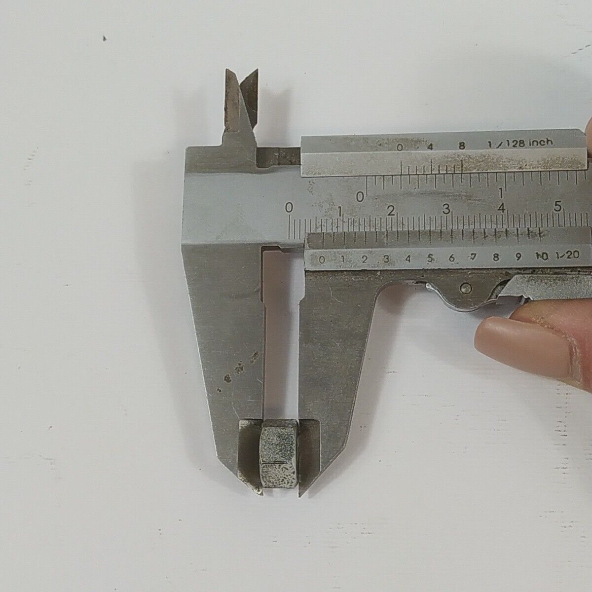 Ricambio DADO LATO VOLANO usato per decespugliatore OLEO MAC DYNAMAC EMAK