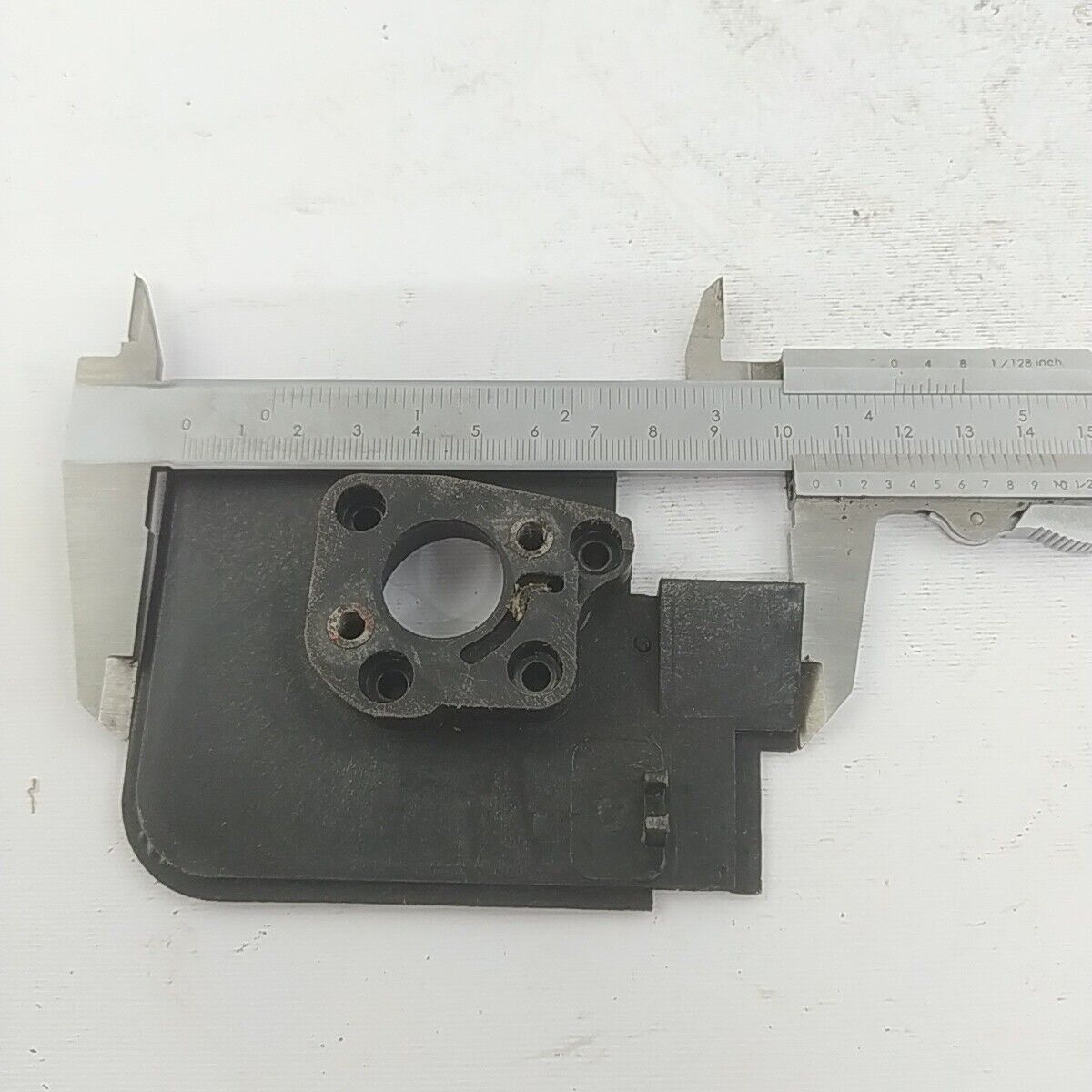 Ricambi per MOTOSEGA BLITZ 501 OLEOMAC 251 usati FLANGIA COLLETTORE CARBURATORE