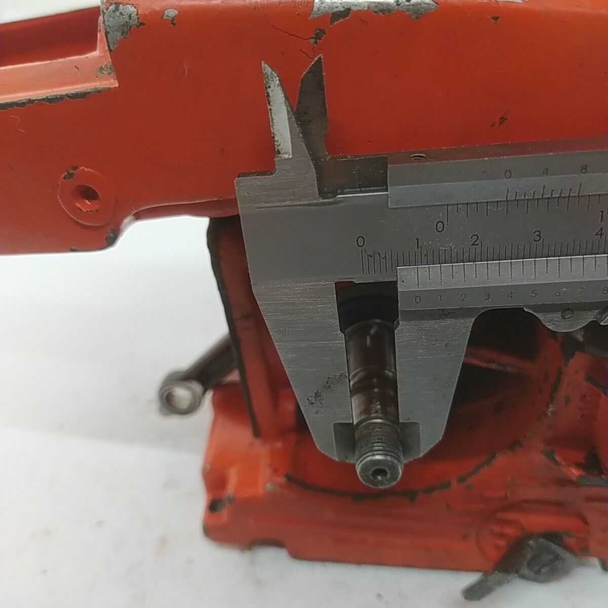 Ricambi TELAIO BASAMENTO ALBERO MOTORE usati per motosega CASTOR C70 ALPINA A70 