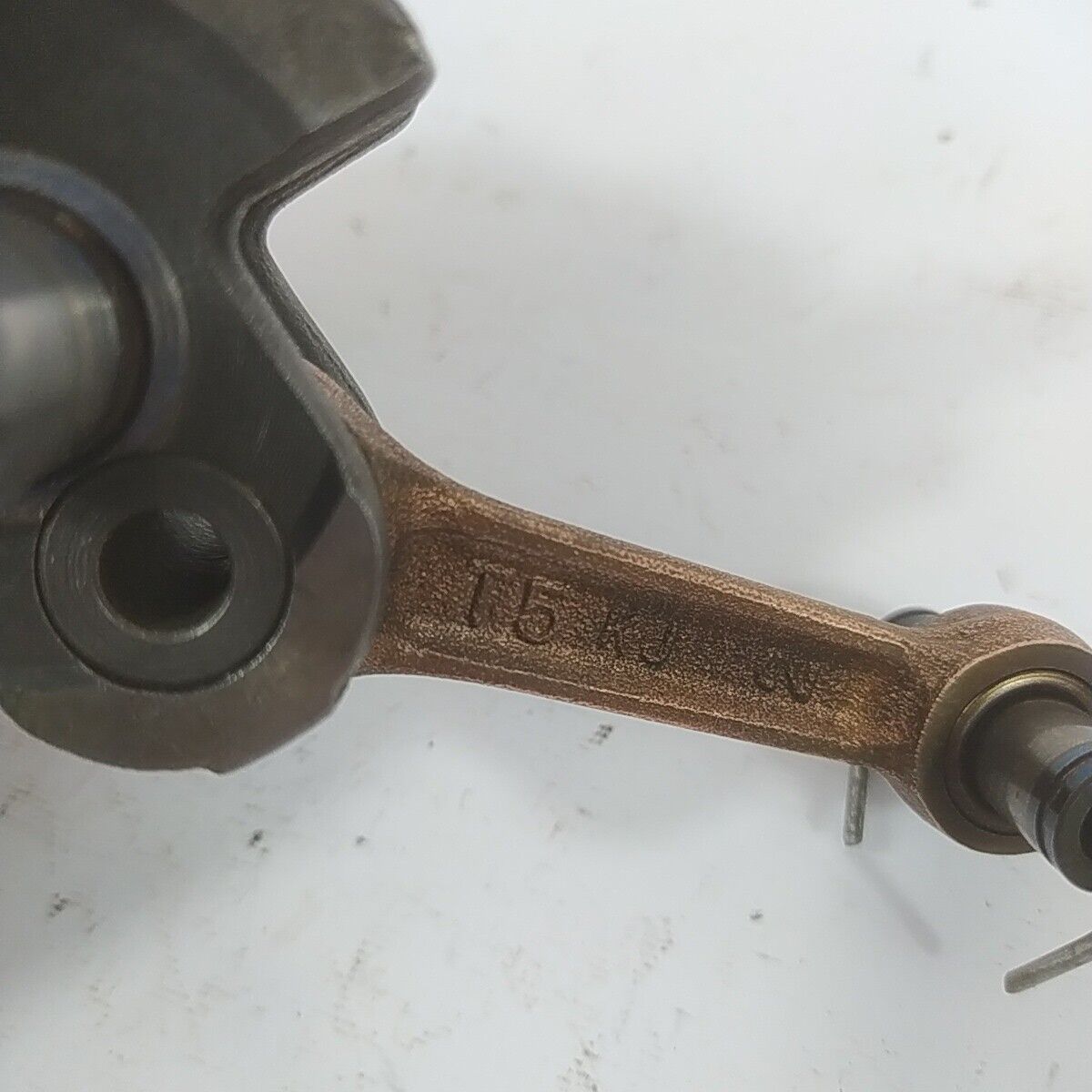 Ricambio ALBERO MOTORE ORIGINALE per decespugliatore TANAKA 501 ik usato