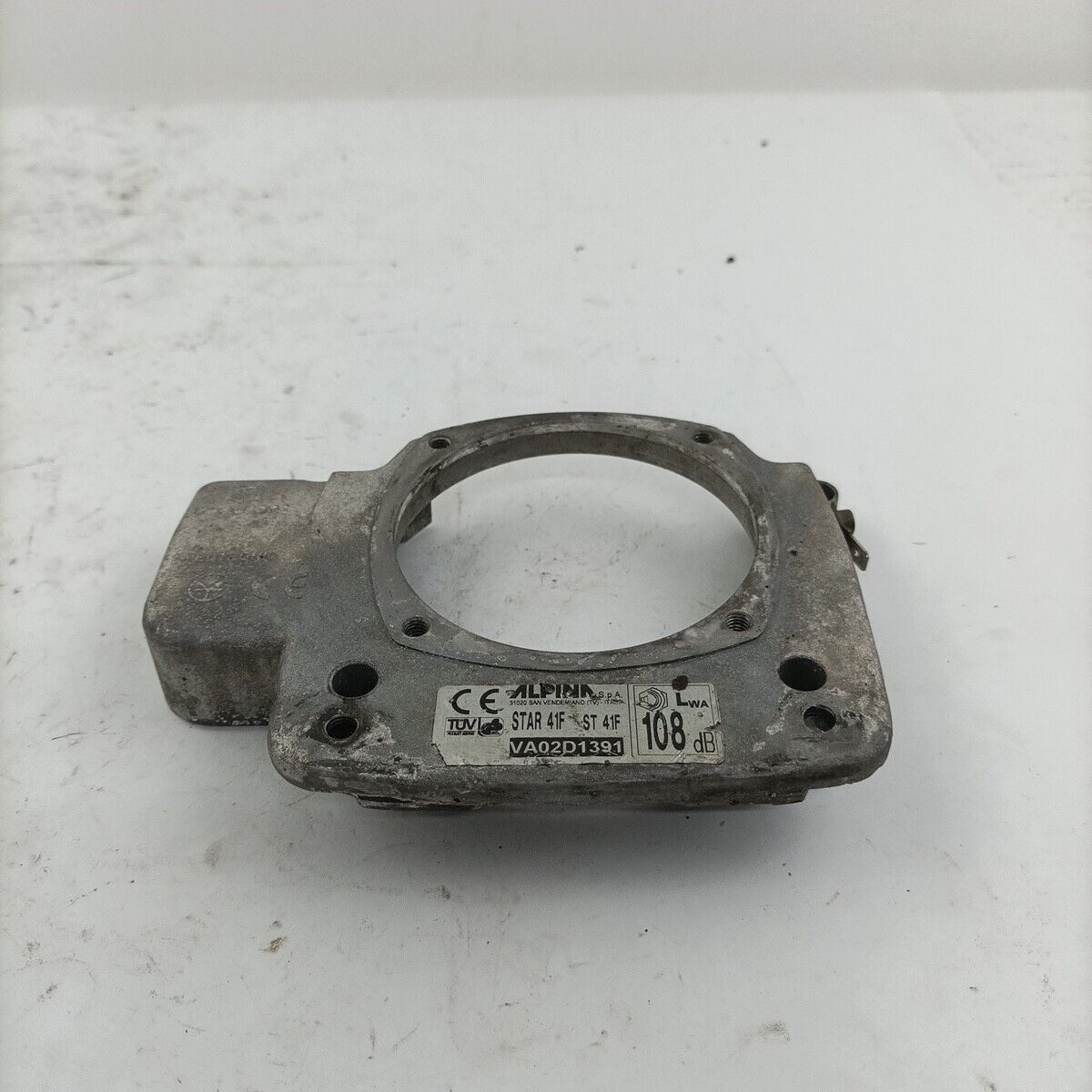 Ricambi DECESPUGLIATORE ALPINA star 41 F Coperchio SUPPORTO Carter VOLANO  usato