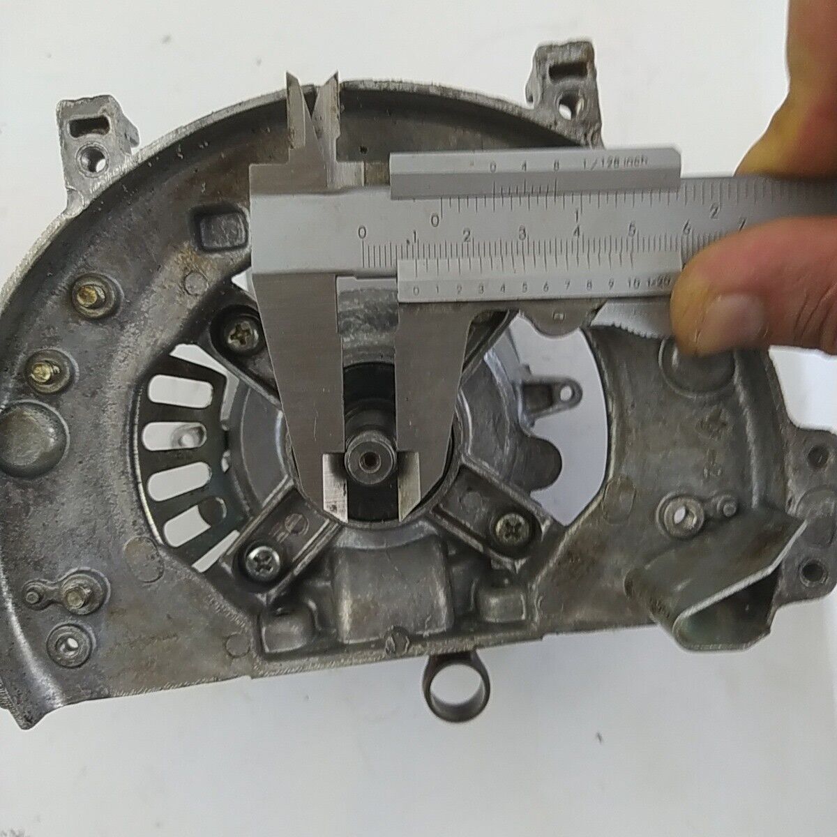 Ricambio CARTER BASAMENTO CILINDRO usato per decespugliatore KAWASAKI TD 40