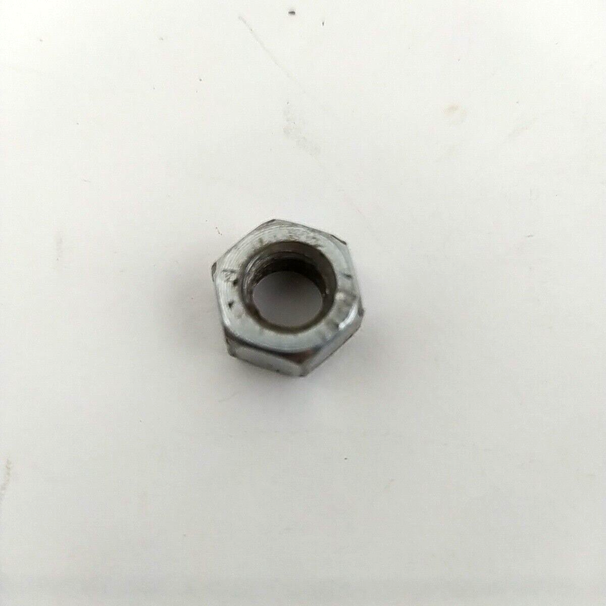 Ricambio DADO ALBERO MOTORE  CRICCHETTO per decespugliatore MITSUBISHI TL 52 42