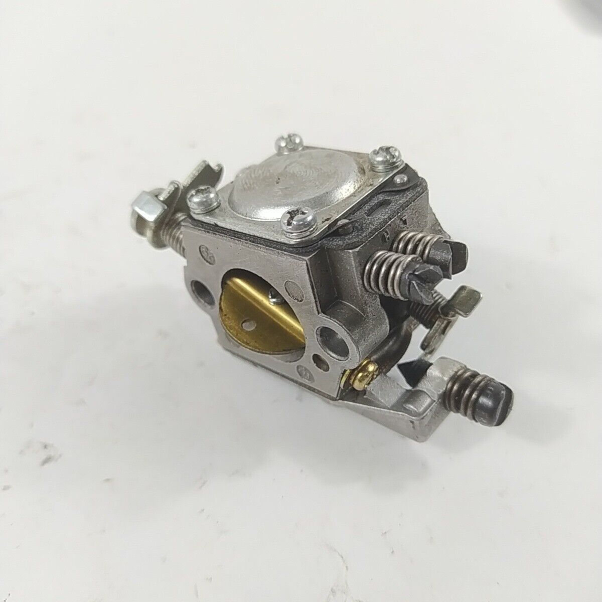 Ricambi per DECESPUGLIATORE HUSQVARNA 39 R usati CARBURATORE WALBRO WT 235