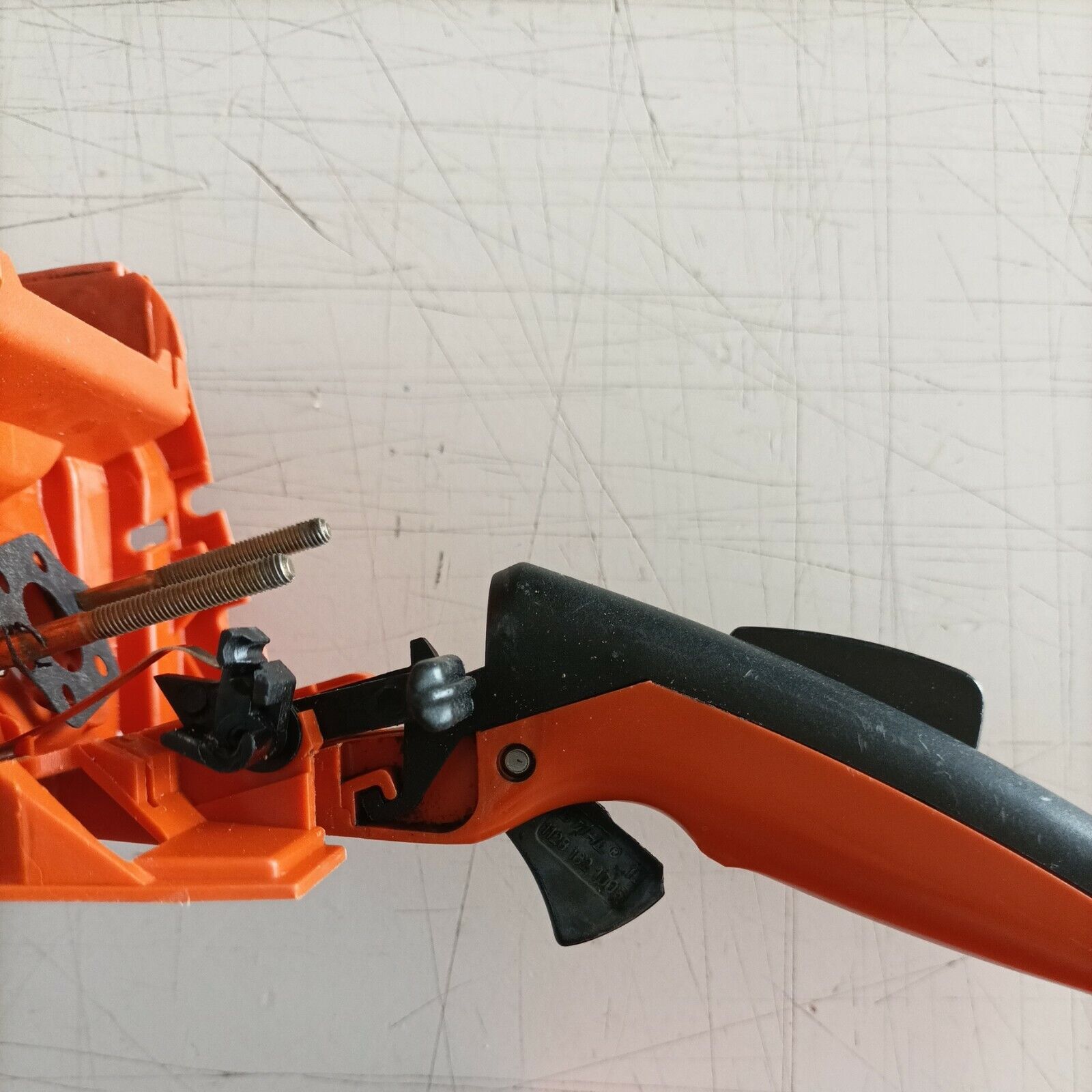 MANICO COMANDO ACCELERATORE copri MOTORE PER MOTOSEGA STIHL 023 ricambi usati