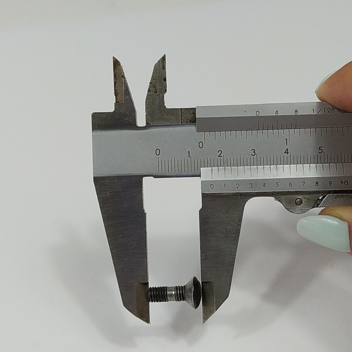 2 VITI BULLONI ARTIGLIO arpione per motosega ALPINA CASTOR 40 41 ricambi usati