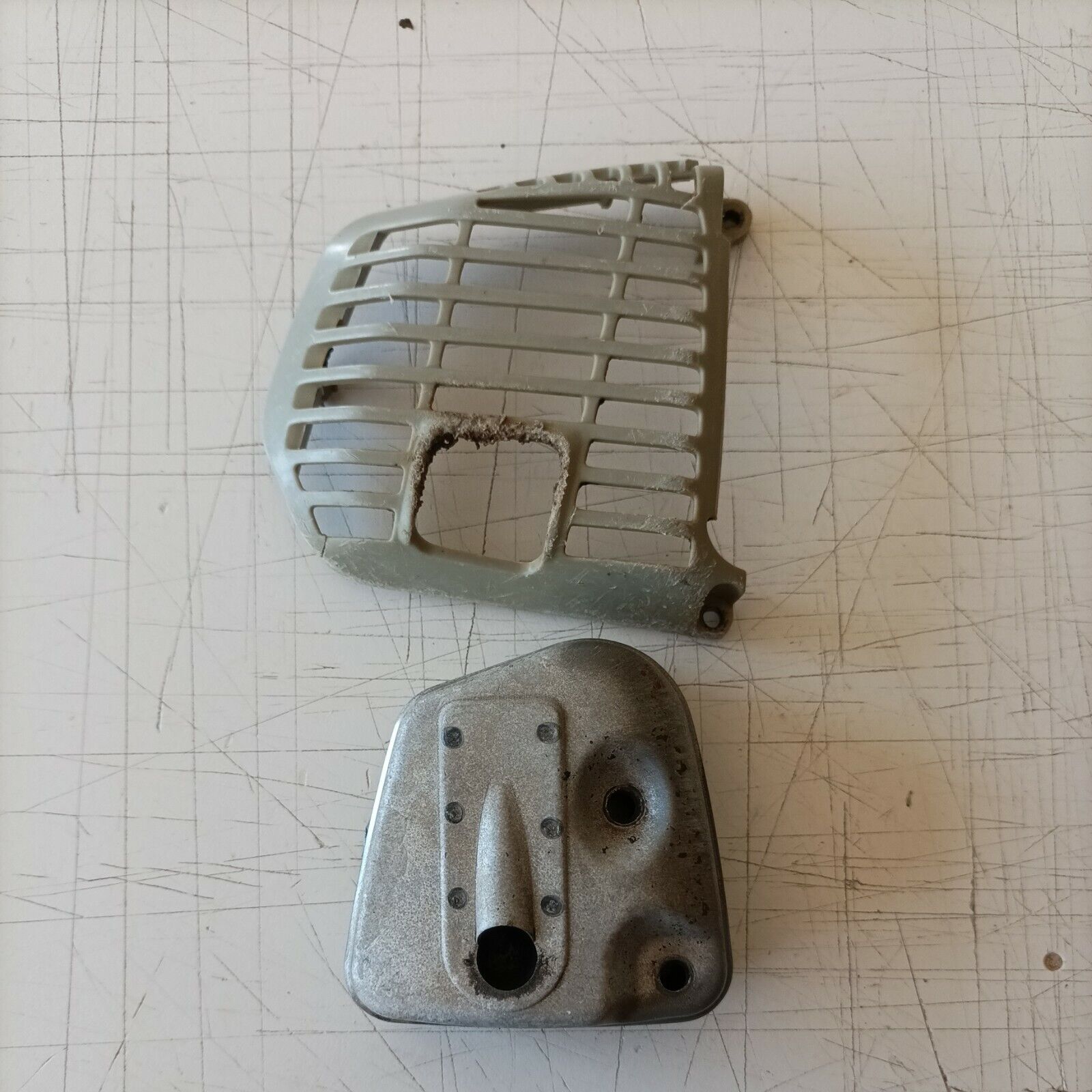 marmitta TERMINALE ORIGINALE PER MOTOSEGA SANDRIGARDEN MTD CS 36 ricambi usati