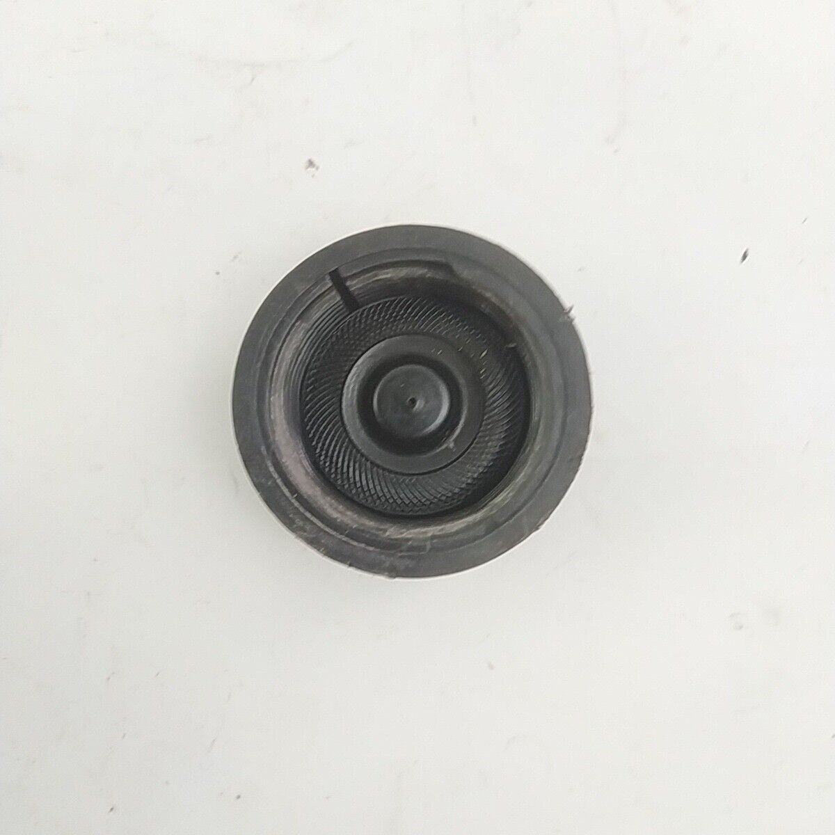 ricambio TAPPO SERBATOIO BENZINA usato per decespugliatore KAWASAKI TD 33