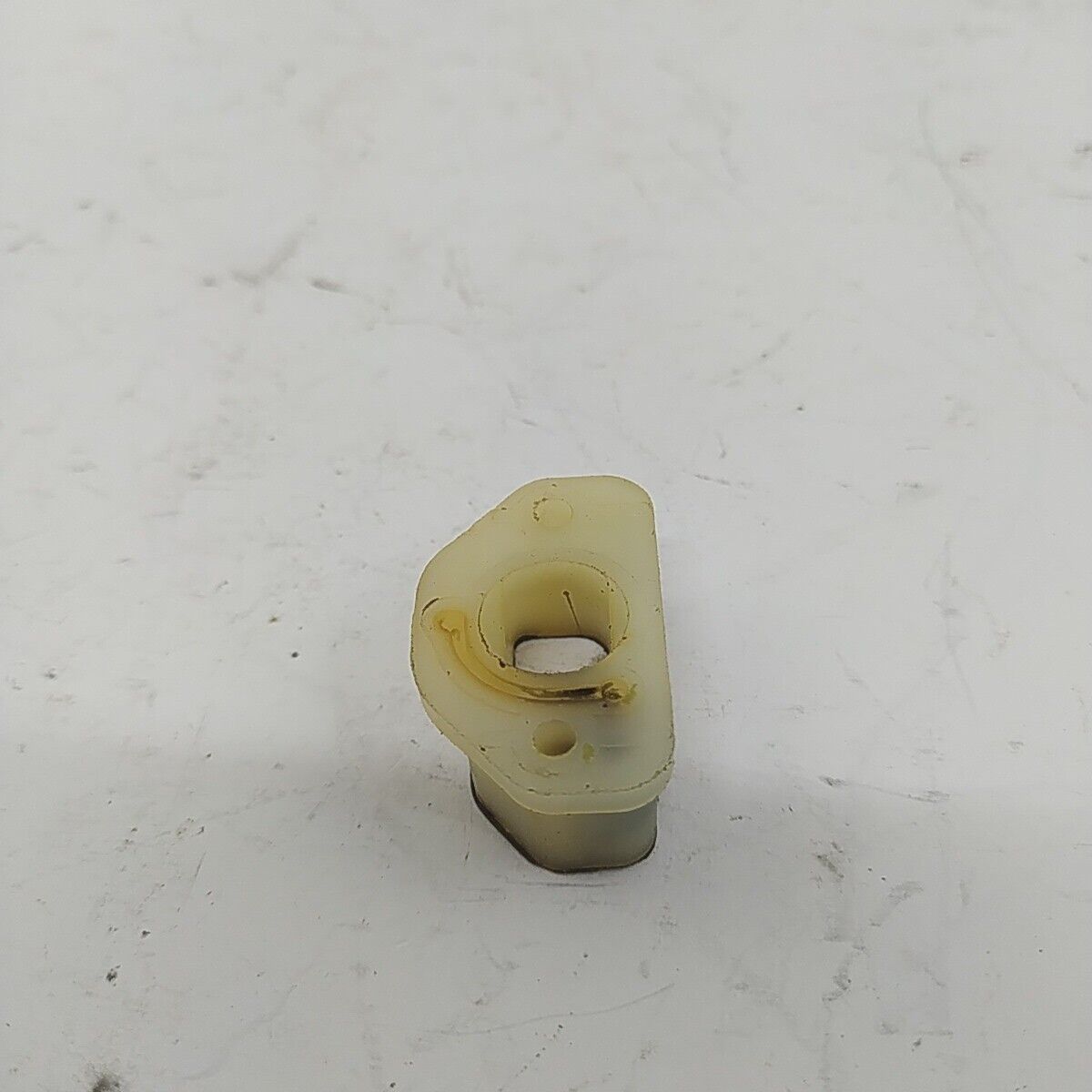 Ricambio usato FLANGIA COLLETTORE CARBURATORE per MOTOSEGA Echo 330 EVL