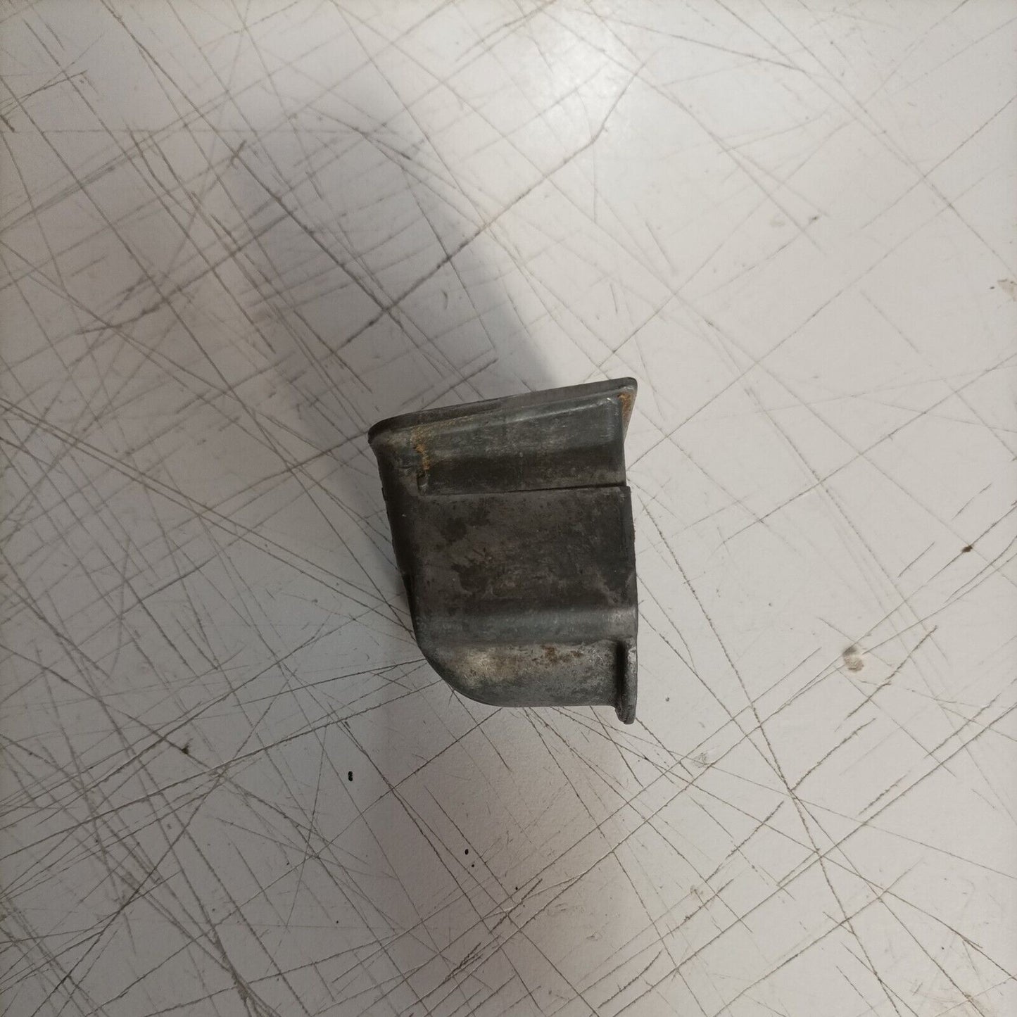 COLLETTORE SCATOLA filtro aria 144.171.030 PER MOTOSEGA DOLMAR ricambi usati