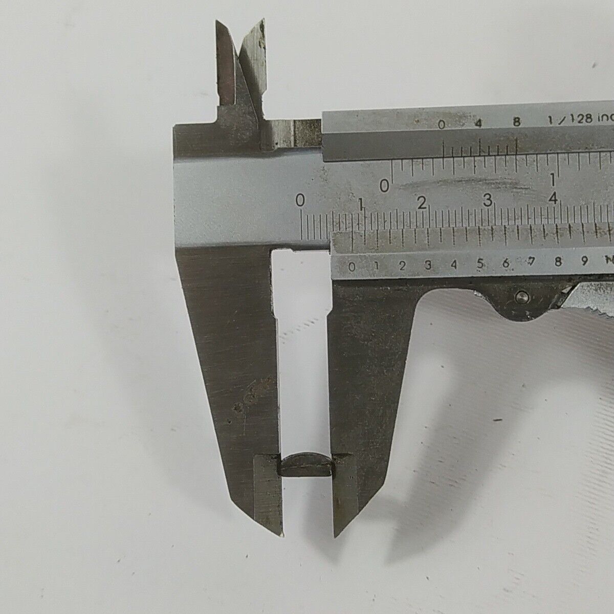 Ricambio DECESPUGLIATORE ECHO RM - 460 DADO bullone FERMO mezzaluna VOLANO usato