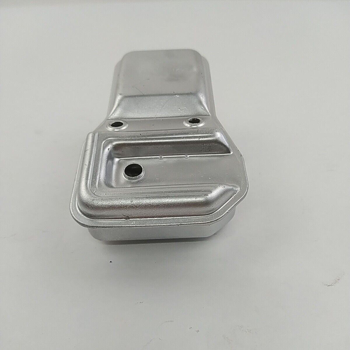 ricambio MARMITTA SILENZIATORE di scarico per MOTOSEGA ALPINA A350 usato