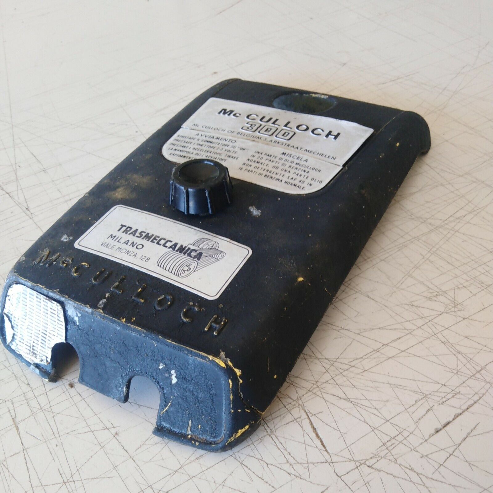CARTER COPERCHIO filtro aria e motore PER MOTOSEGA McCULLOCH 300 ricambi usati