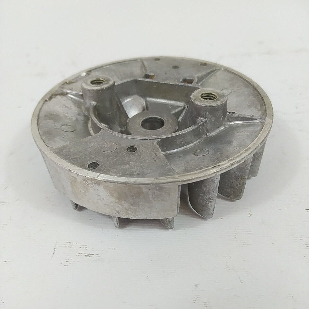 Ricambi VOLANO MAGNETICO DI AVVIAMENTO per decespugliatore TANAKA 501 ik usati