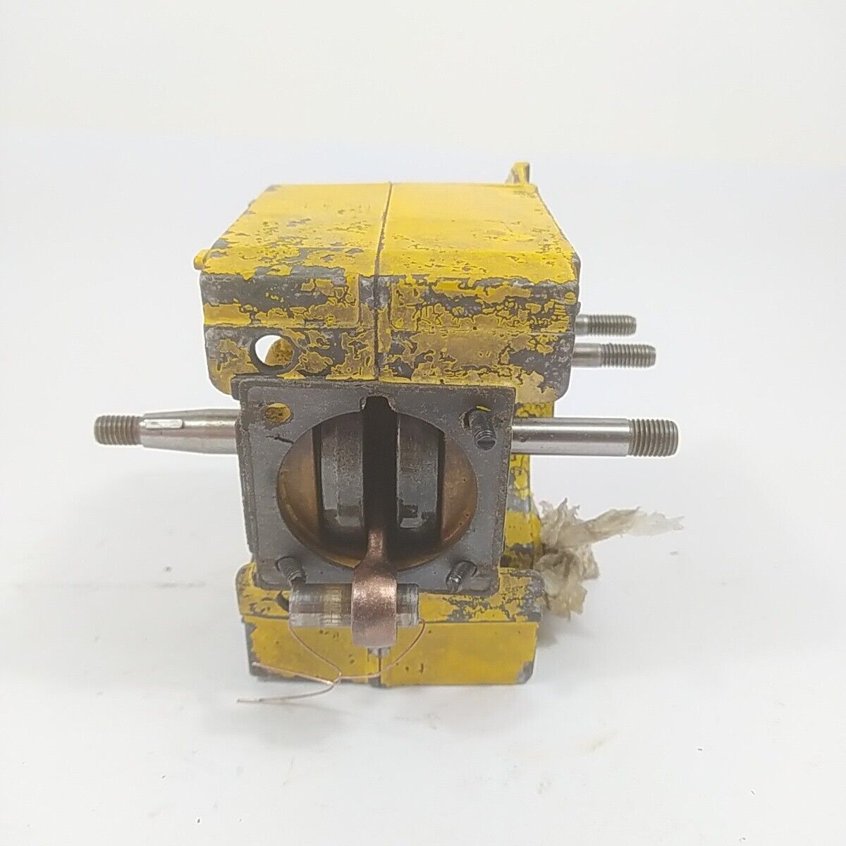 ricambi usati CARTER BASAMENTO ALBERO MOTORE per motosega ALPINA CASTOR prof 45 