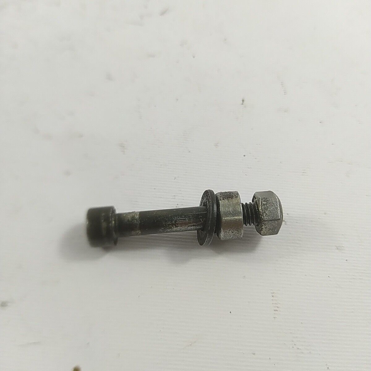ricambio PERNO VITE SUPPORTO MANIGLIA MANICO motosega ALPINA CASTOR 41 40 usati