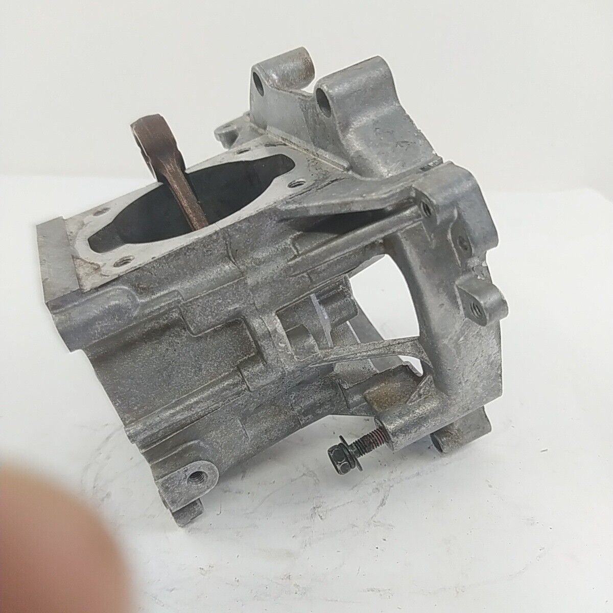 Ricambio BASAMENTO E ALBERO MOTORE usato per decespugliatore MITSUBISHI TL 52