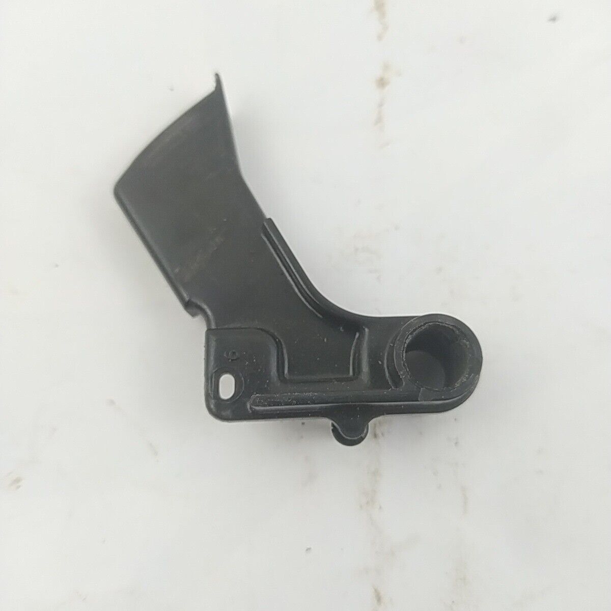 Ricambi COMANDO ACCELLERATORE motosega MCCULLOCH  eager beaver 2014 2.0 usato