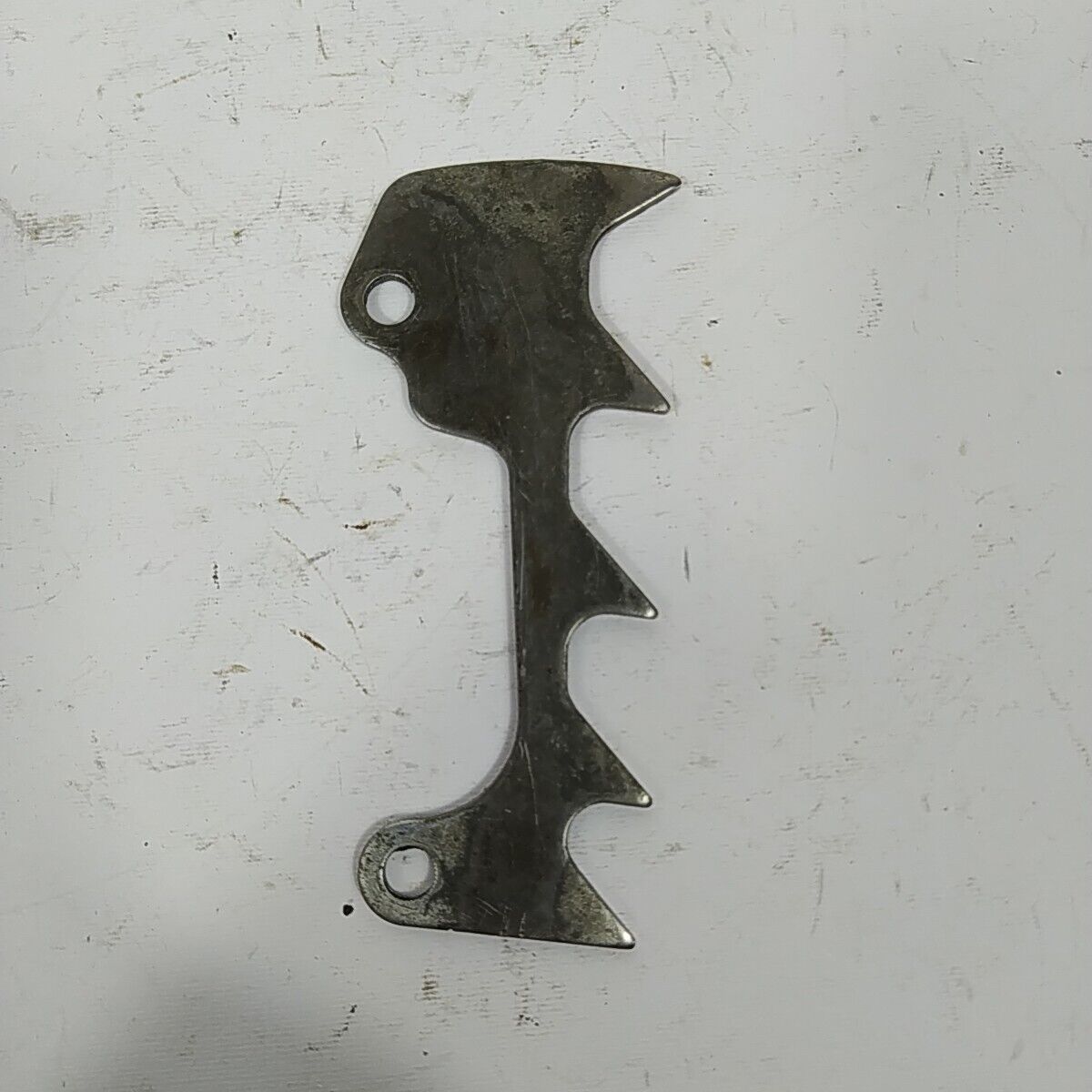 Ricambio usato ARPIONE ARTIGLIO LAMA BARRA CATENA per motosega DOLMAR 116 si