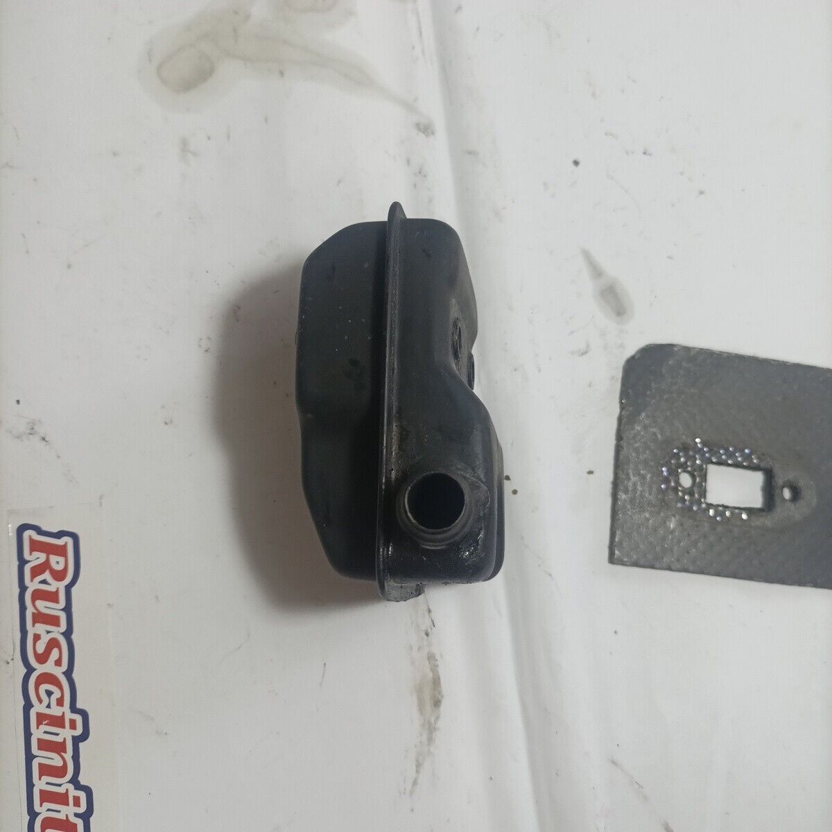 MARMITTA di Scarico SILENZIATORE  Usato per decespugliatore SANDRIGARDEN GBL 26 