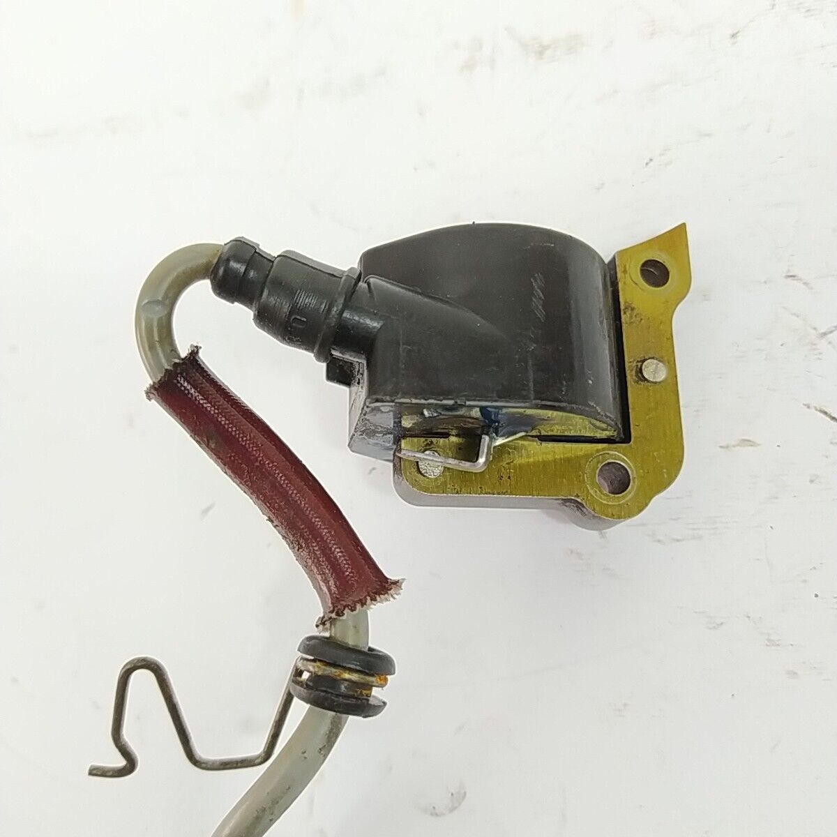 Ricambi usati BOBINA DI ACCENSIONE DUCATI 2204222 638 per motosega DOLMAR 116 si