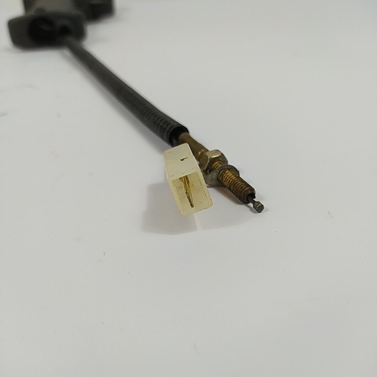 Ricambio MANIGLIA IMPUGNATURA 25 usato per DECESPUGLIATORE MCCULLOCH GT 50