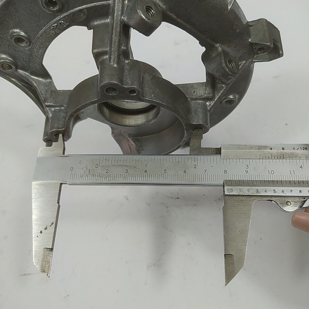 Ricambio usato CARTER BASAMENTO CILINDRO per decespugliatore MITSUBISHI T200