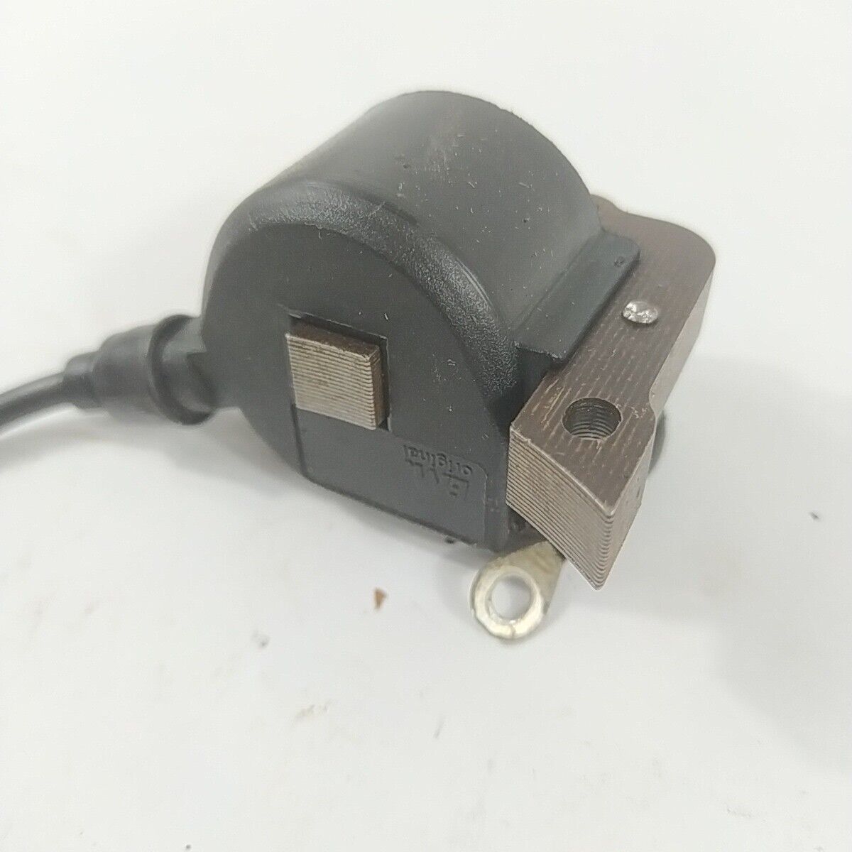 Ricambi DECESPUGLIATORE HUSQVARNA 39 R usati BOBINA Em DI AVVIAMENTO ACCENSIONE