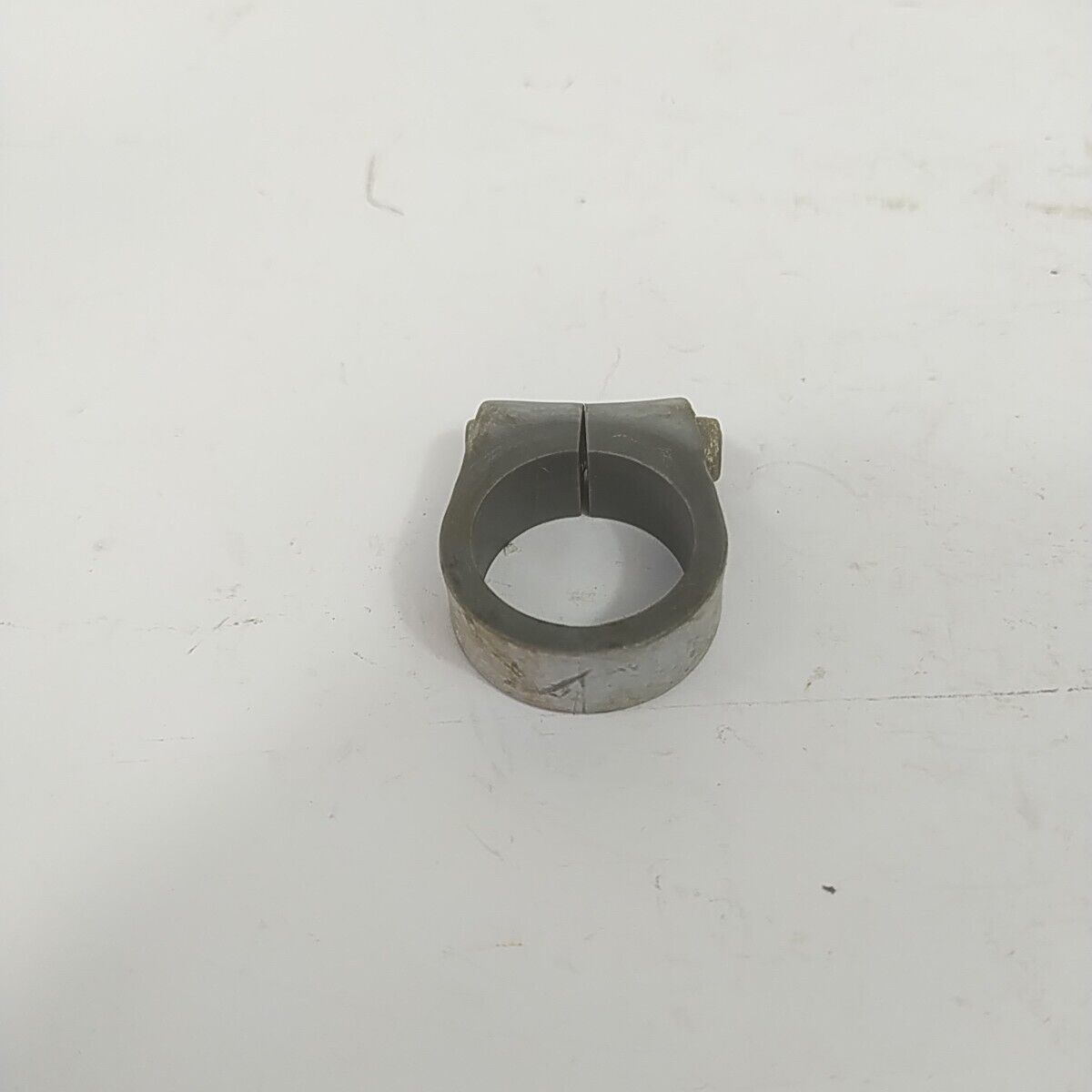 Ricambio per decespugliatore EFCO 8250 SUPPORTO ASTA BRETELLE IMBRACATURA usato