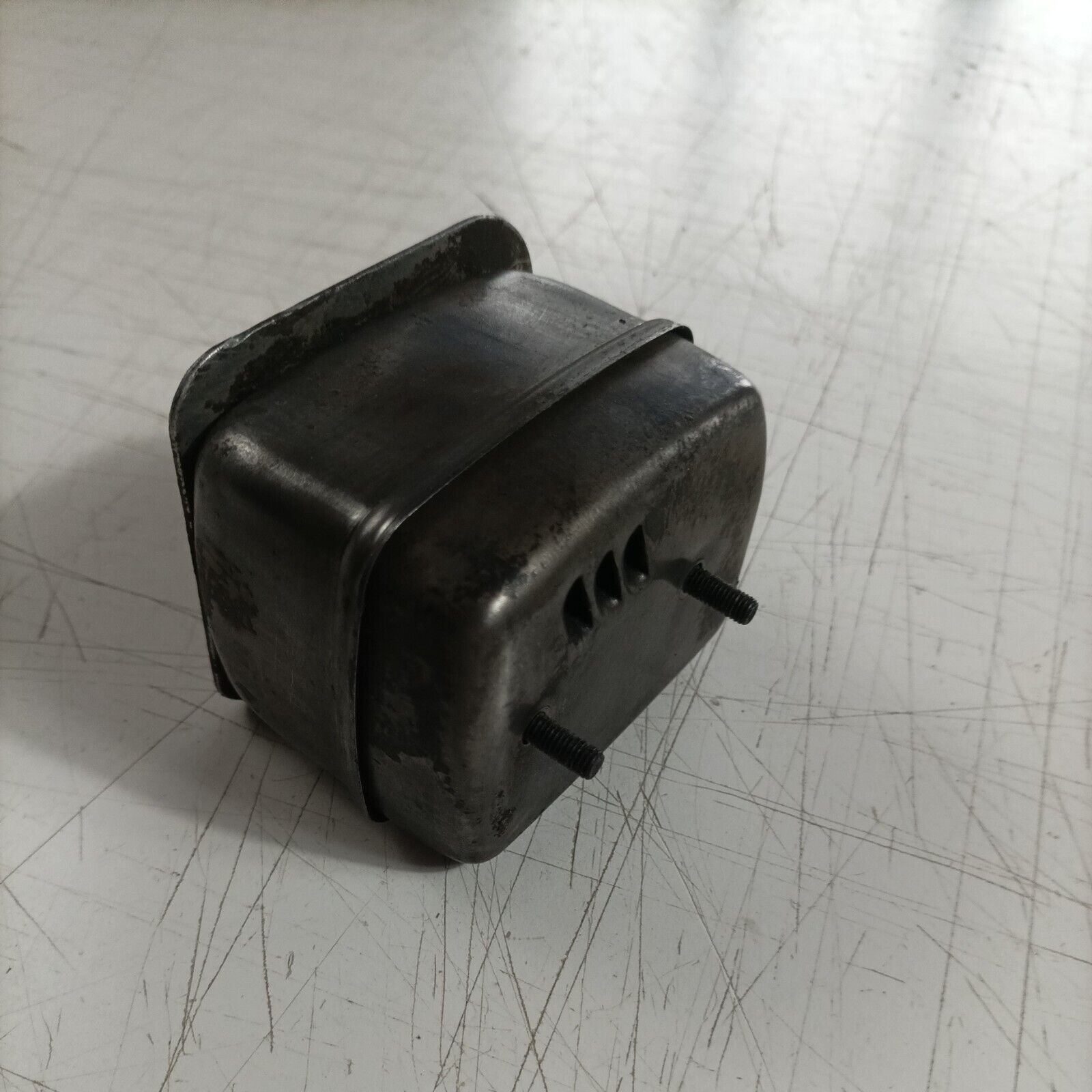 TERMINALE di scarico MARMITTA PER MOTOSEGA EMAK OLEOMAC 940 940C EFCO usato