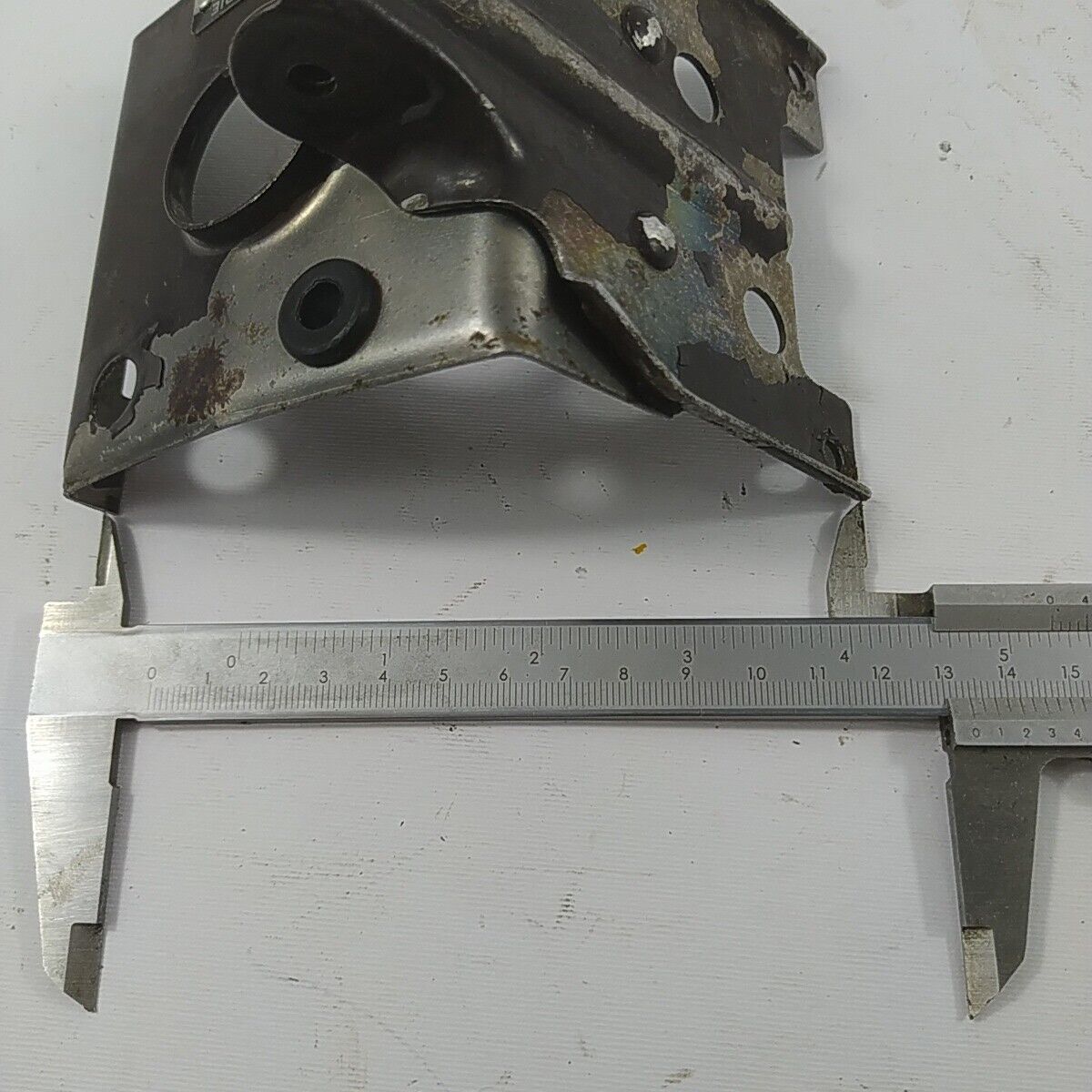 ricambio COPERCHIO COPRI MOTORE TELAIO MANICO Per motosega ALPINA PROF 70 usati