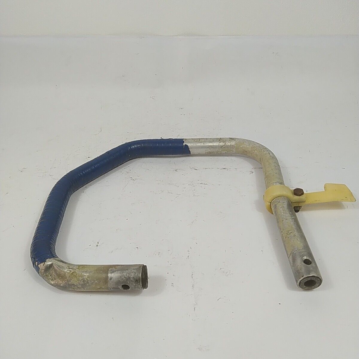 Ricambio per motosega STIHL 08 S MANIGLIA IMPUGNATURA MANICO SUPERIORE usato