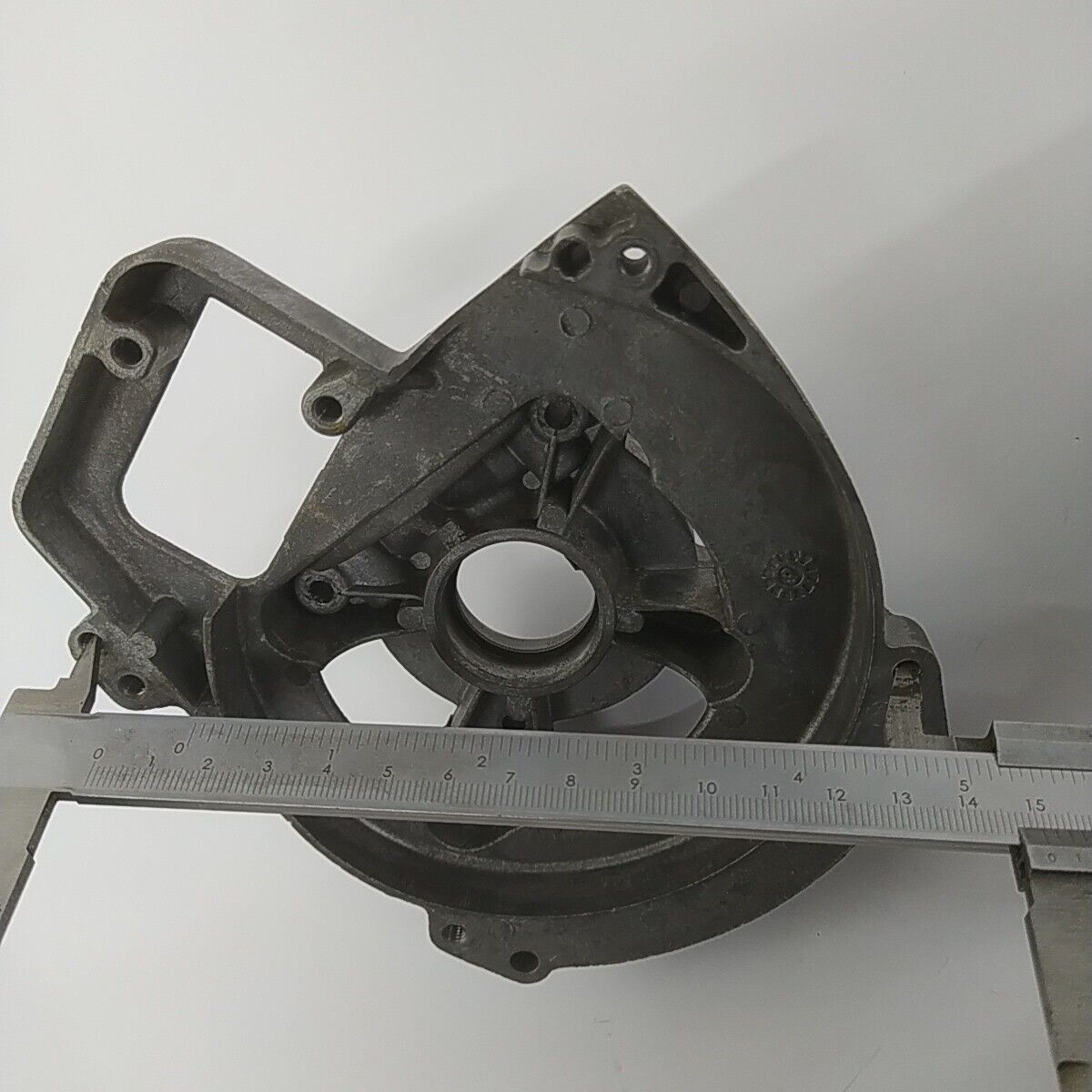 Ricambio usato CARTER BASAMENTO MOTORE decespugliatore Mcculloch ELITE 4000 3500