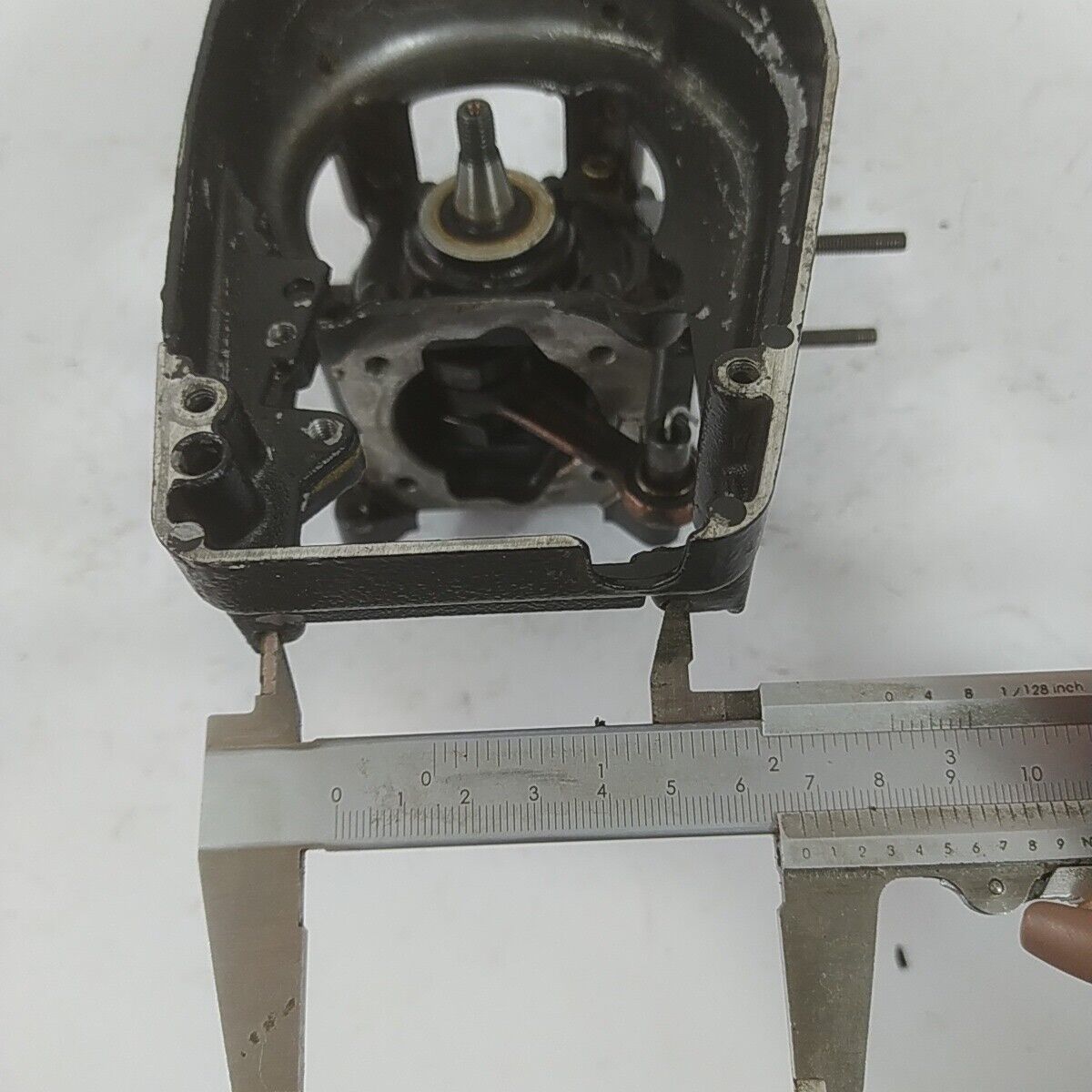 Ricambi usati per decespugliatore MCCULLOCH BP 38 albero motore carter basamento