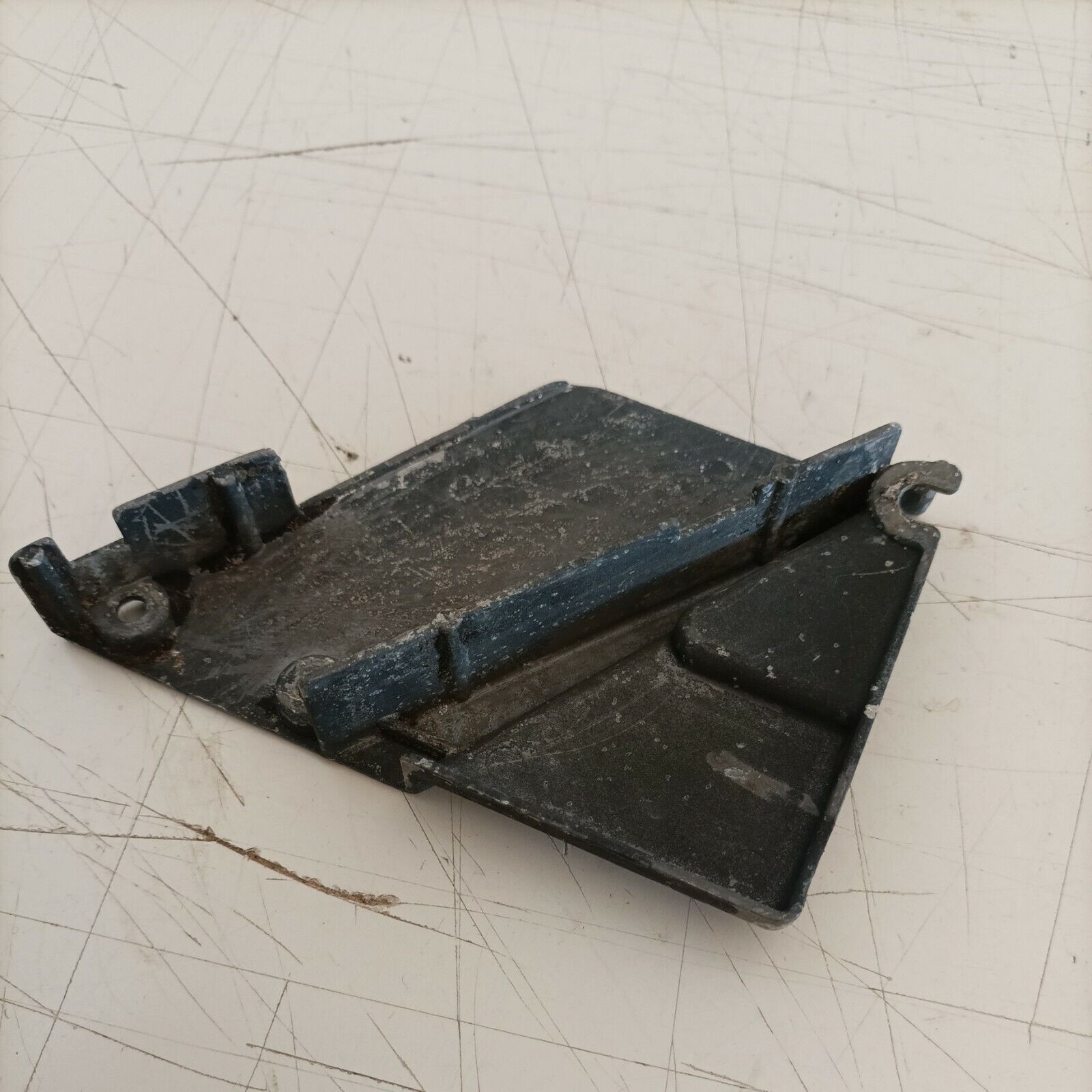 COPERCHIO COPRI lato frizione catena PER MOTOSEGA MCCULLOCH PM 480 ricambi usati