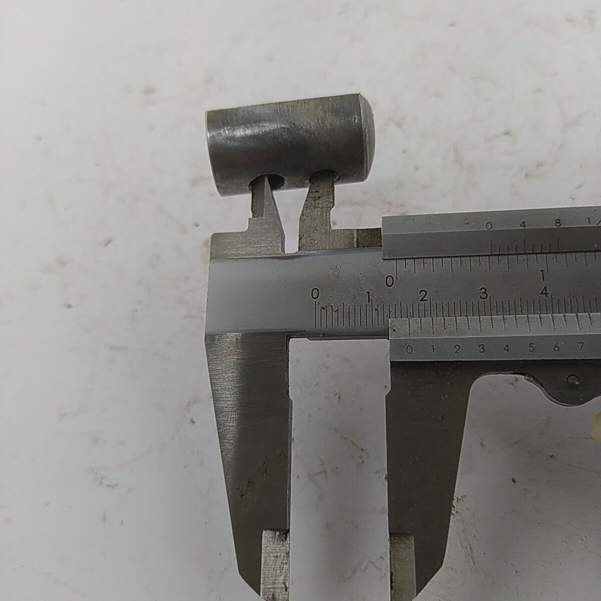 Ricambi SUPPORTO IMPUGNATURA MANIGLIA usati per motosega CASTOR C70 ALPINA A70 