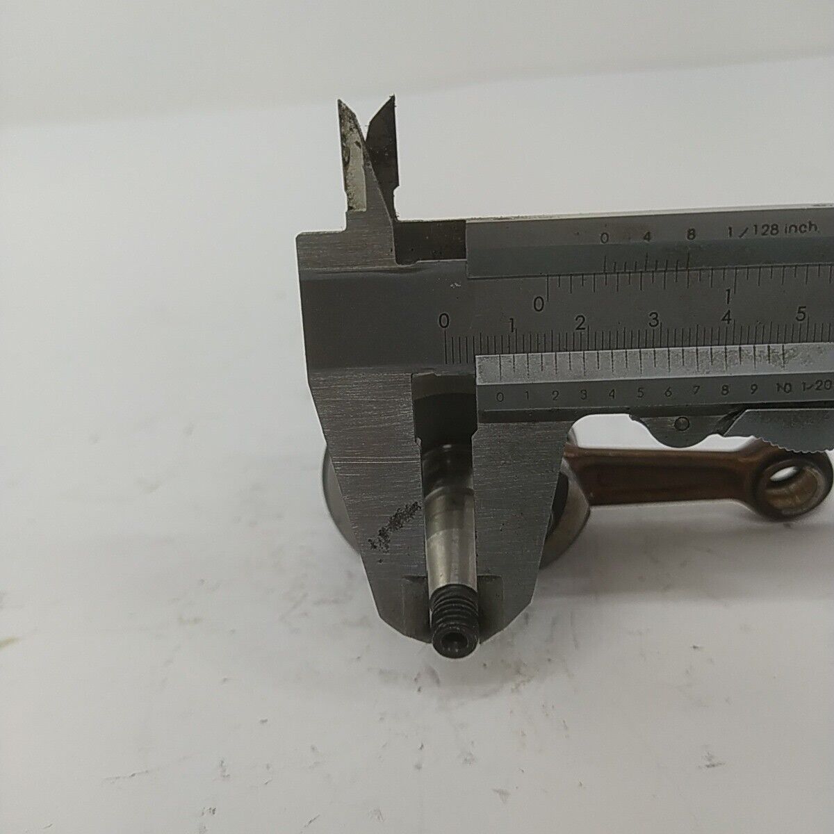 Ricambio usato ALBERO MOTORE originale decespugliatore Mcculloch ELITE 4000 3500
