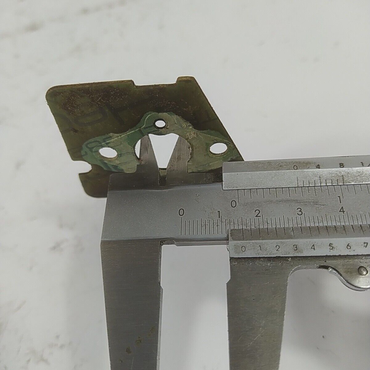 Ricambio FLANGIA RACCORDO CARBURATORE per motosega ALPINA CASTOR 41 usato