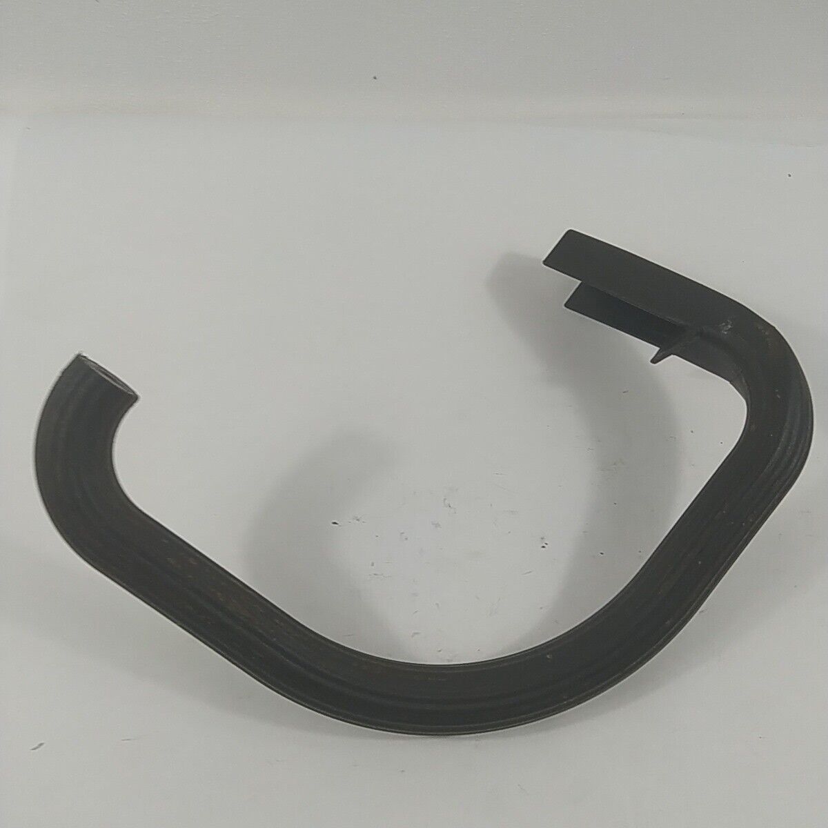 Ricambio MANIGLIA MANICO IMPUGNATURA SUPERIORE PER MOTOSEGA POULAN usato