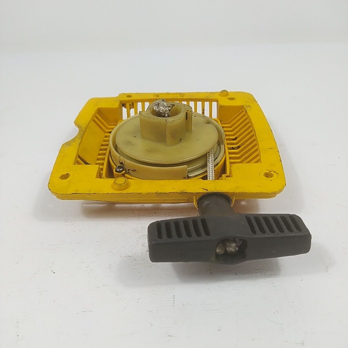 Ricambio per motosega ALPINA 500 COPERCHIO DI AVVIAMENTO A STRAPPO start usato