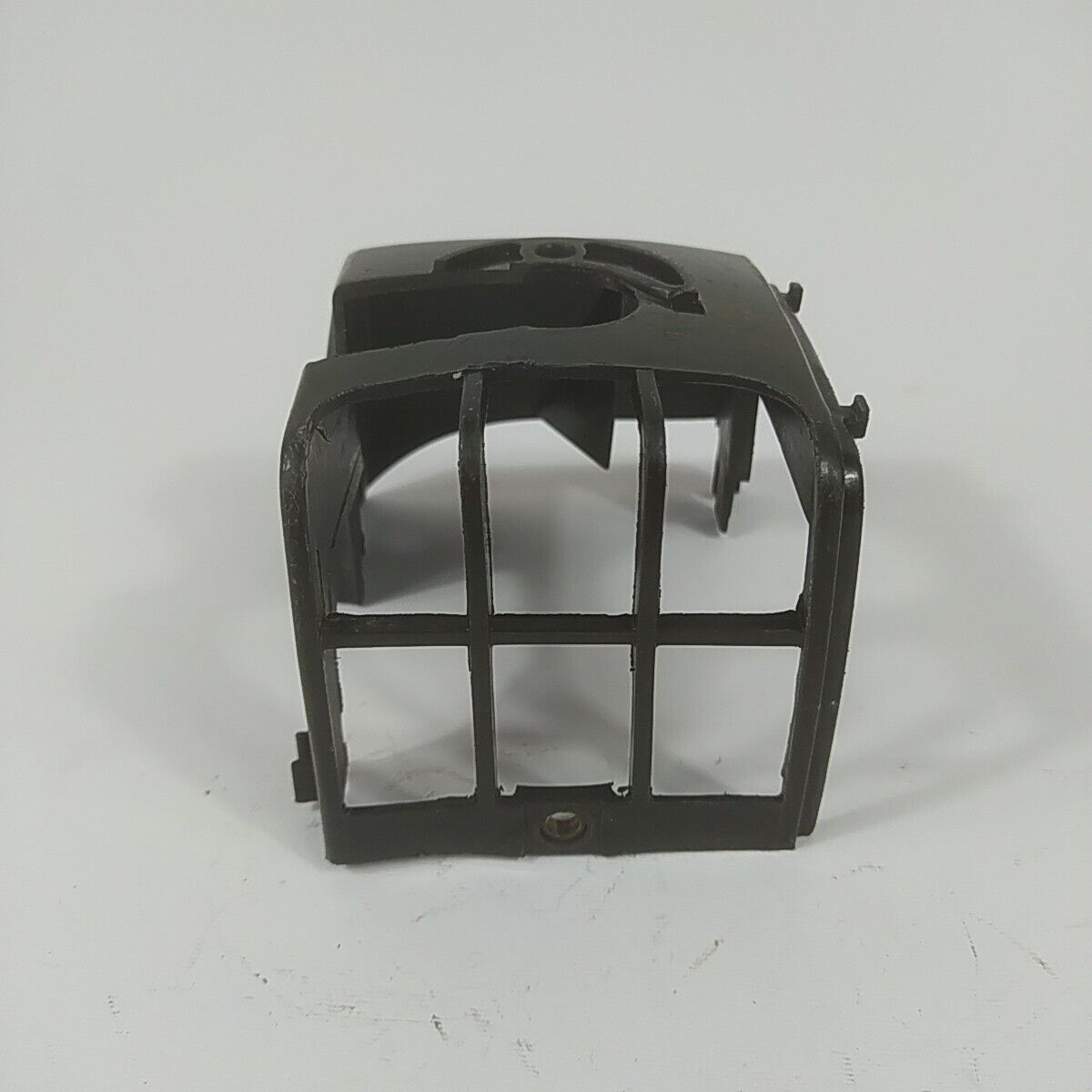 Ricambi usati per decespugliatore MCCULLOCH COPERCHIO COPRI MOTORE MARMITTA